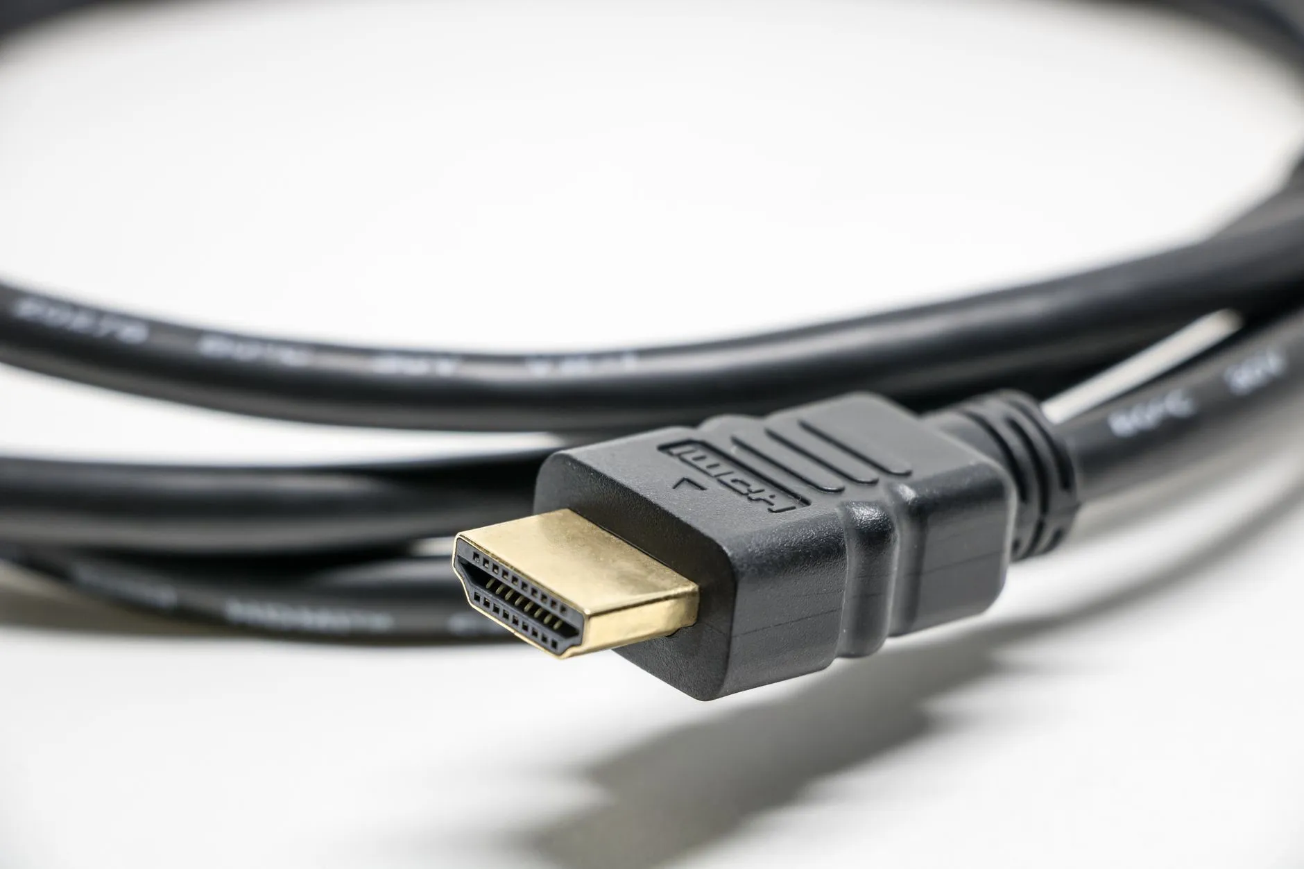 HDMI连接器在工业设备中的高频传输性能与可靠性分析正文配图 1